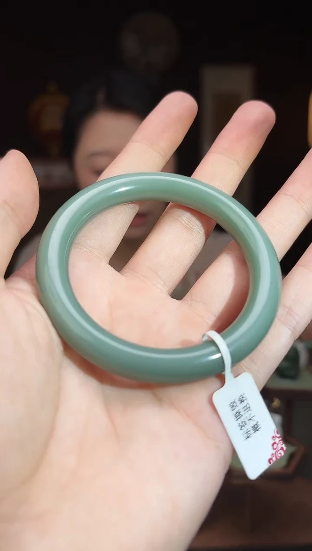 未镶嵌和田玉把件名****师FC9-鸭蛋青手镯55.5
