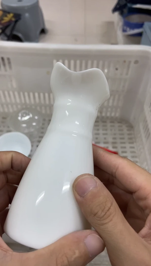 杯有磕碰的介意勿拍