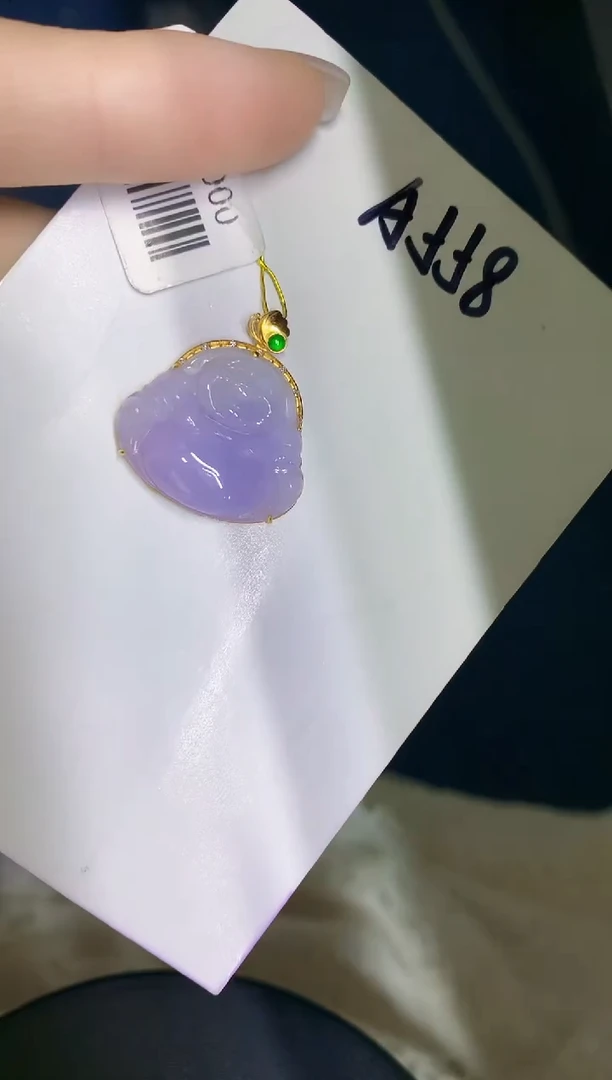 颈饰18K金镶嵌翡翠缅甸天然翡翠A货