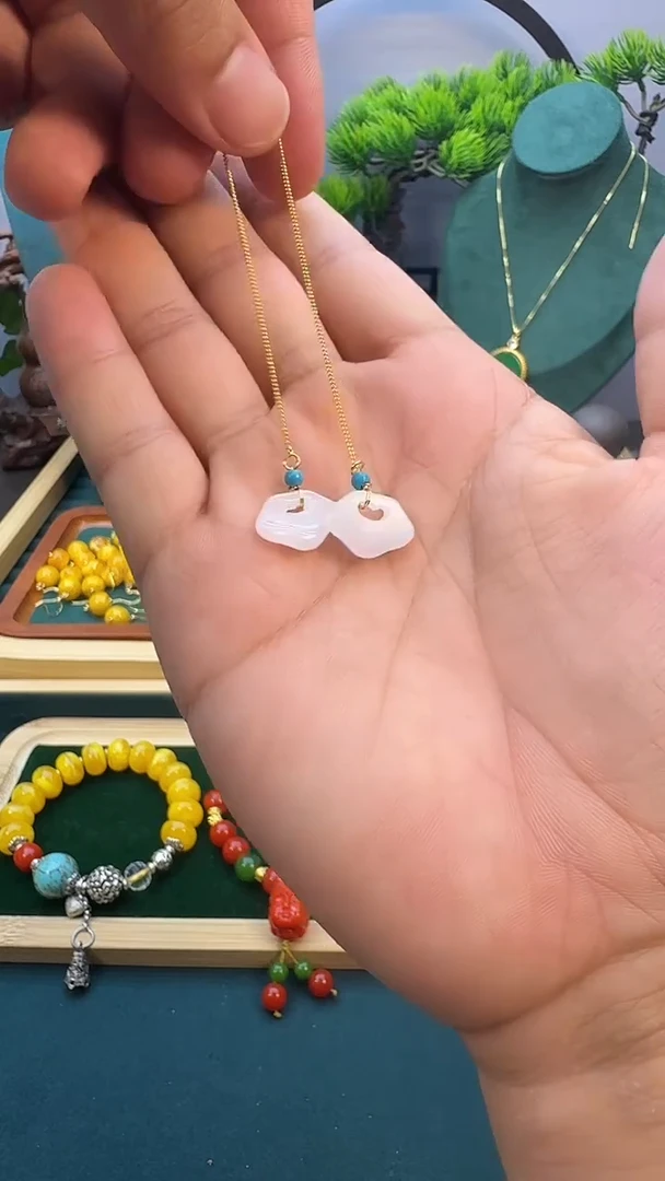 和田玉14K金镶嵌耳饰E70