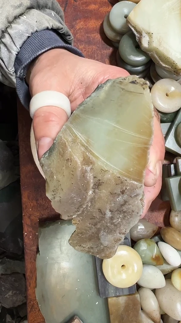 未镶嵌和田玉珠宝半成品1