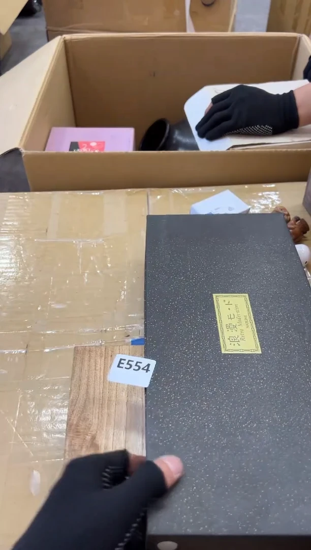 瓷片m****v554中古商品，谨慎参拍