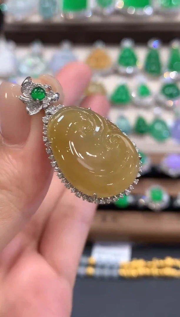 吊坠(不含链)18K金镶嵌翡翠q50