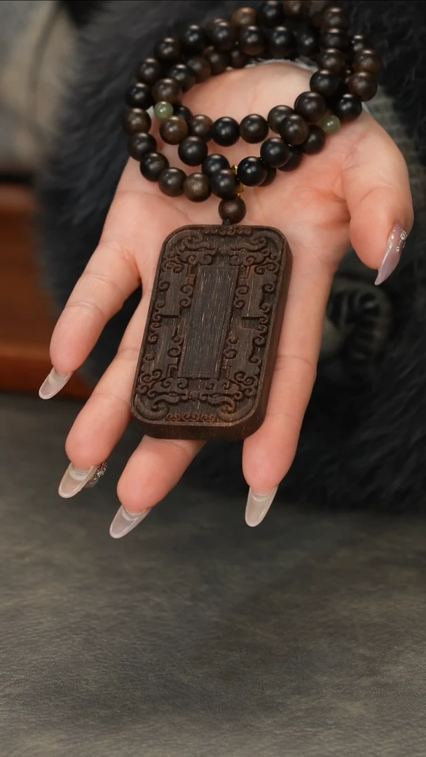 【闪购商品】沉香手串富森红土W年古董料多圈搭沉香木雕无事牌