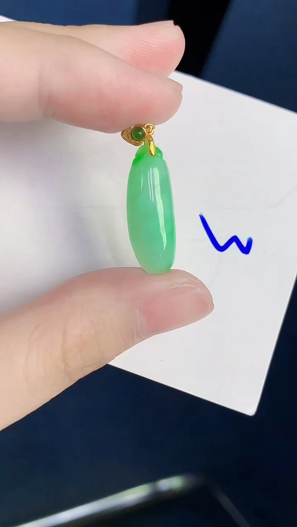 颈饰未镶嵌翡翠天然翡翠缅甸A货