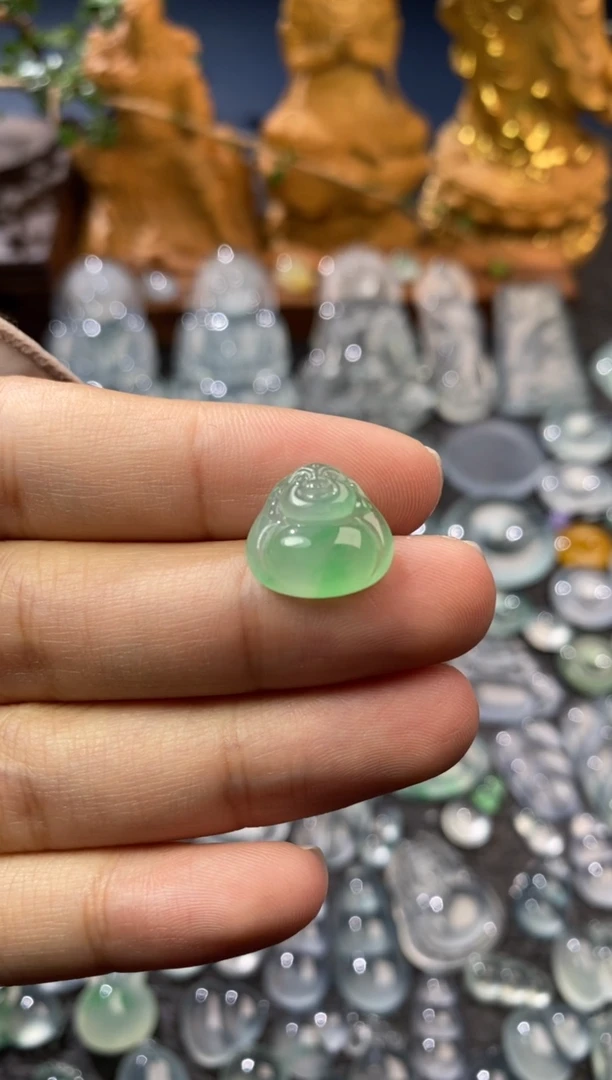 【闪购商品】定制翡翠未镶嵌佛公12.9*13.7*5.6