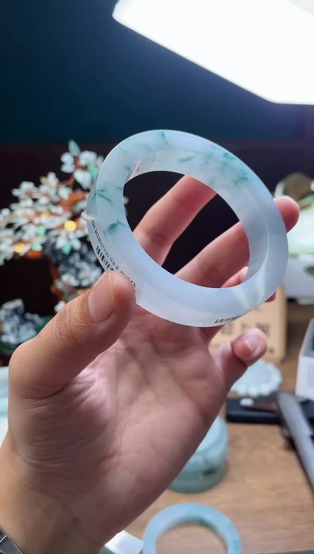 【闪购商品】定制翡翠手镯未镶嵌定制