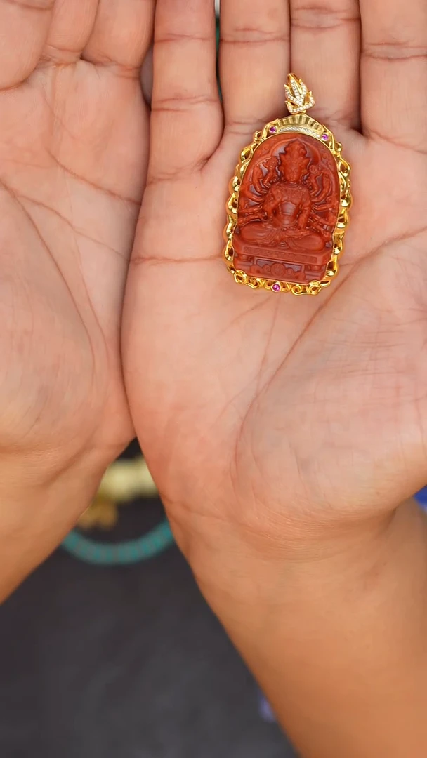 【闪购商品】南红玛瑙吊坠18K金镶嵌南红吊坠