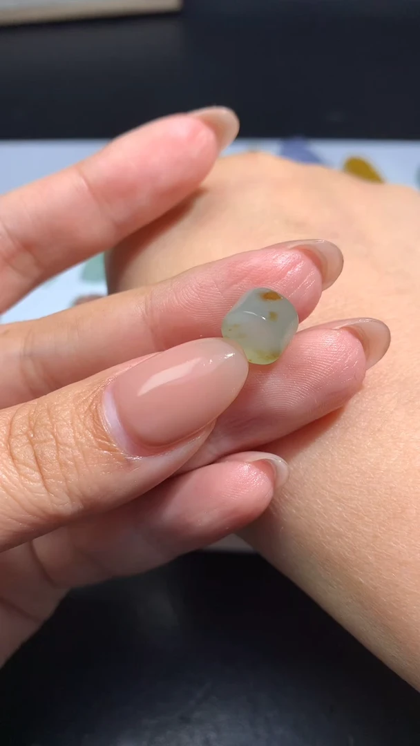 未镶嵌定制翡翠毛货