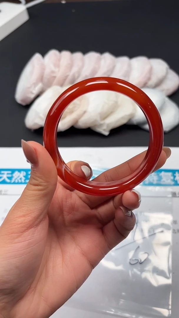 手镯玛瑙/玉髓未镶嵌074