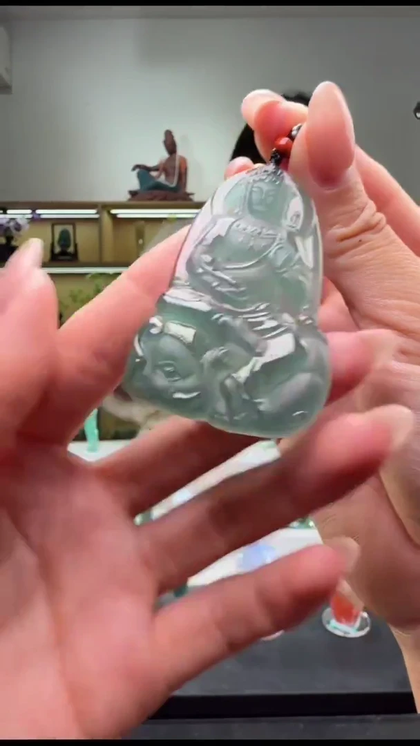 吊坠(赠链)未镶嵌翡翠观音（多样性发其一）