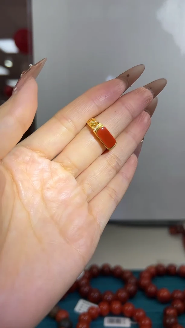 【闪购商品】南红玛瑙戒指18K金镶嵌2.8-（多样式）