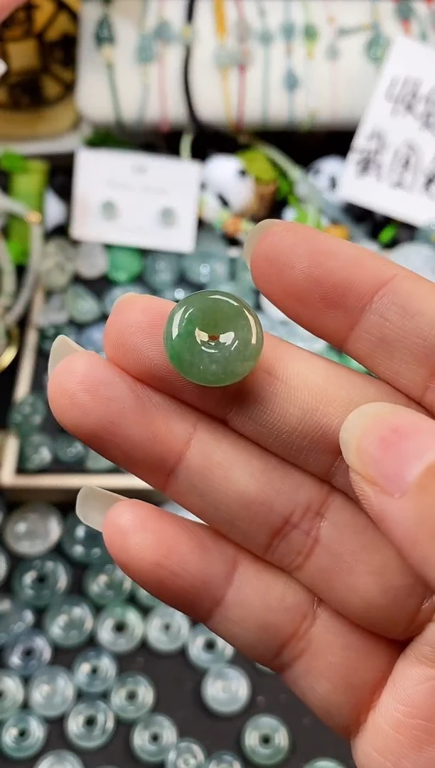 散珠翡翠糯冰平安扣