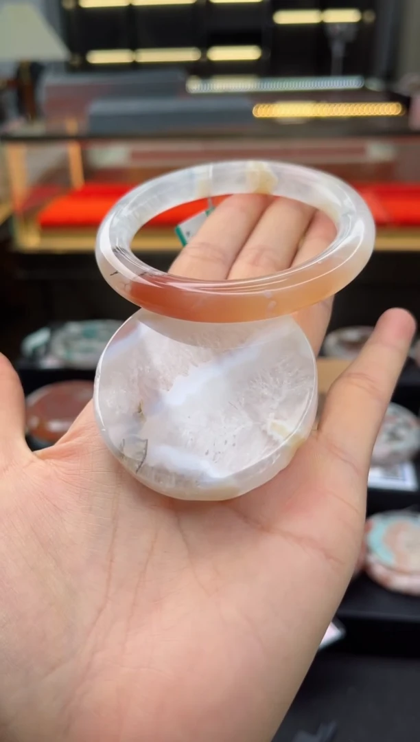 石英质玉手镯未镶嵌56圈口（赠送镯心）6751397