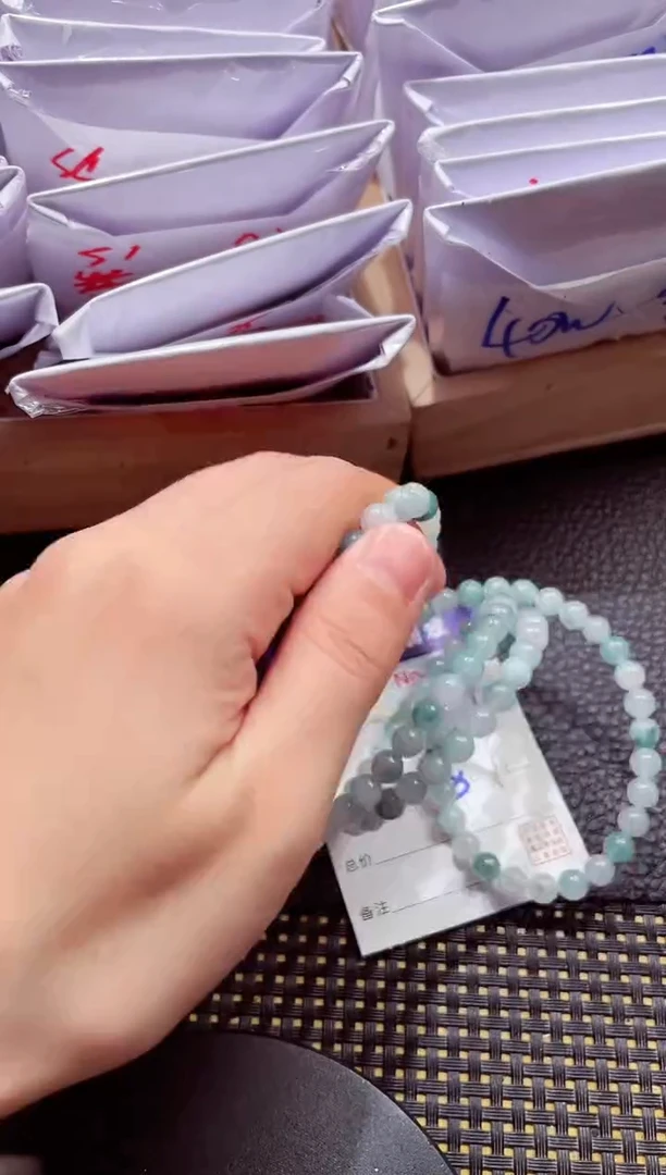 颈饰未镶嵌翡翠20251231