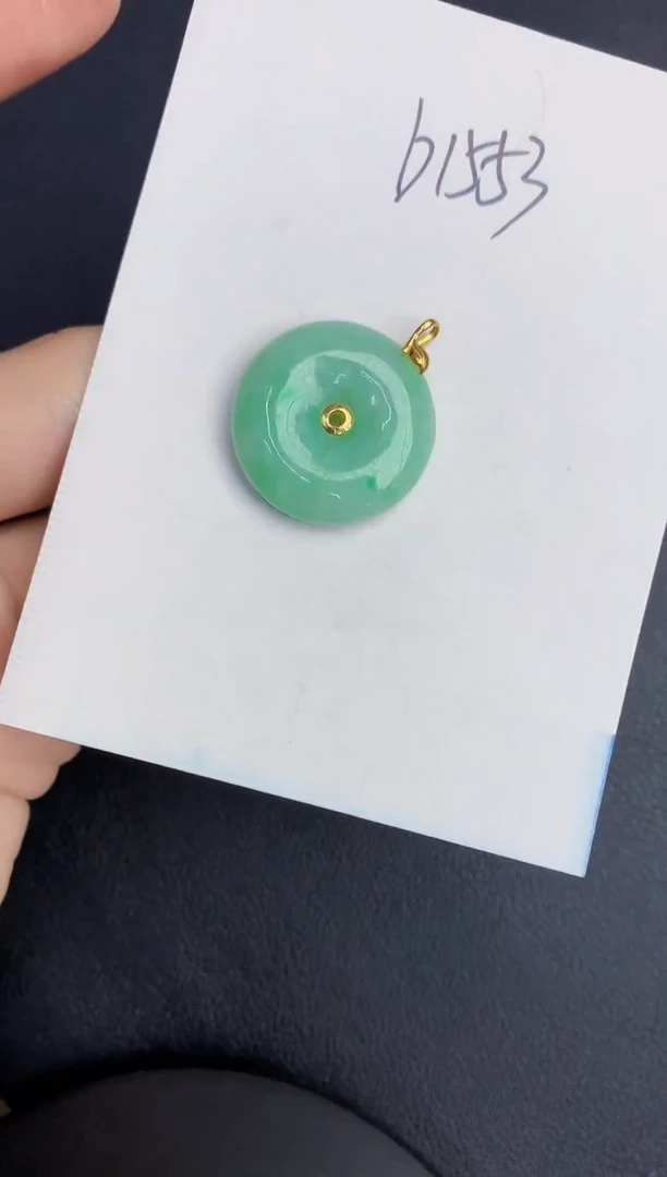 【闪购商品】翡翠颈饰18K金镶嵌00000000000