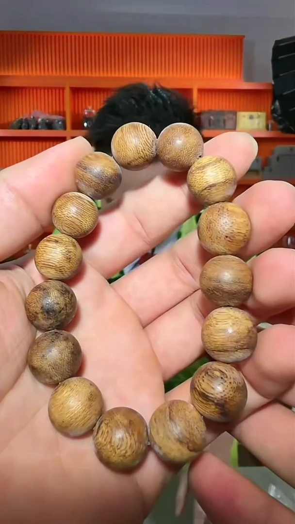 沉香手串64号单圈菩萨棋1.4多样性发一