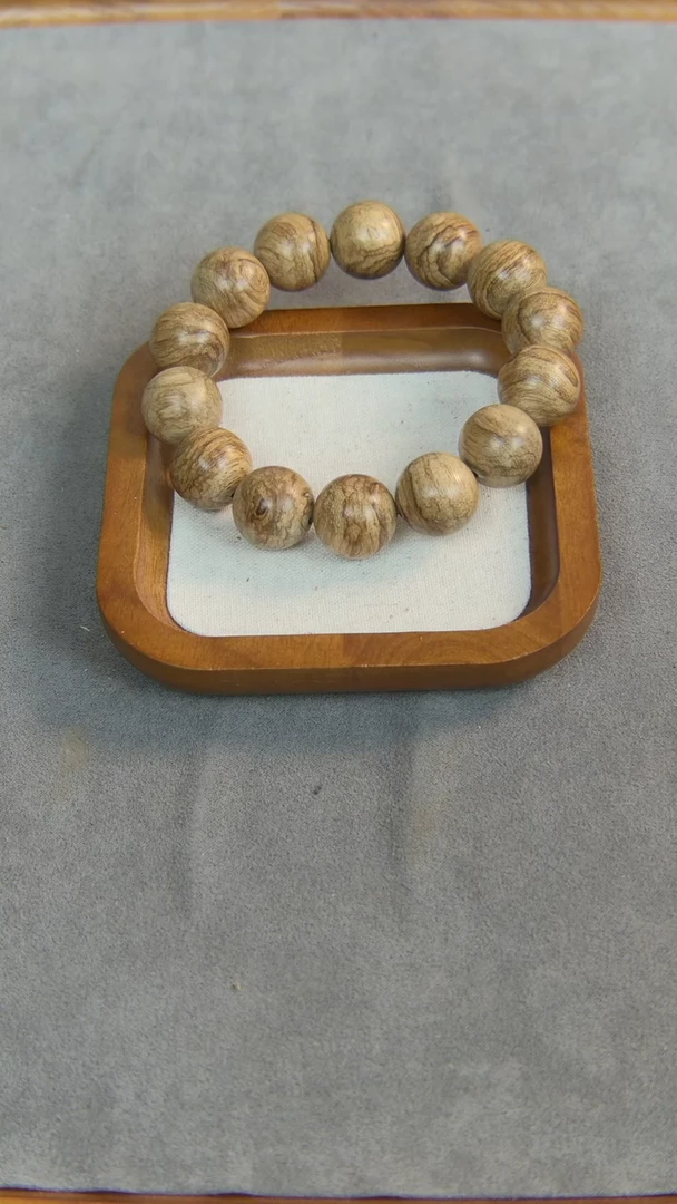 【闪购商品】沉香手串达拉干1.7圆珠单圈