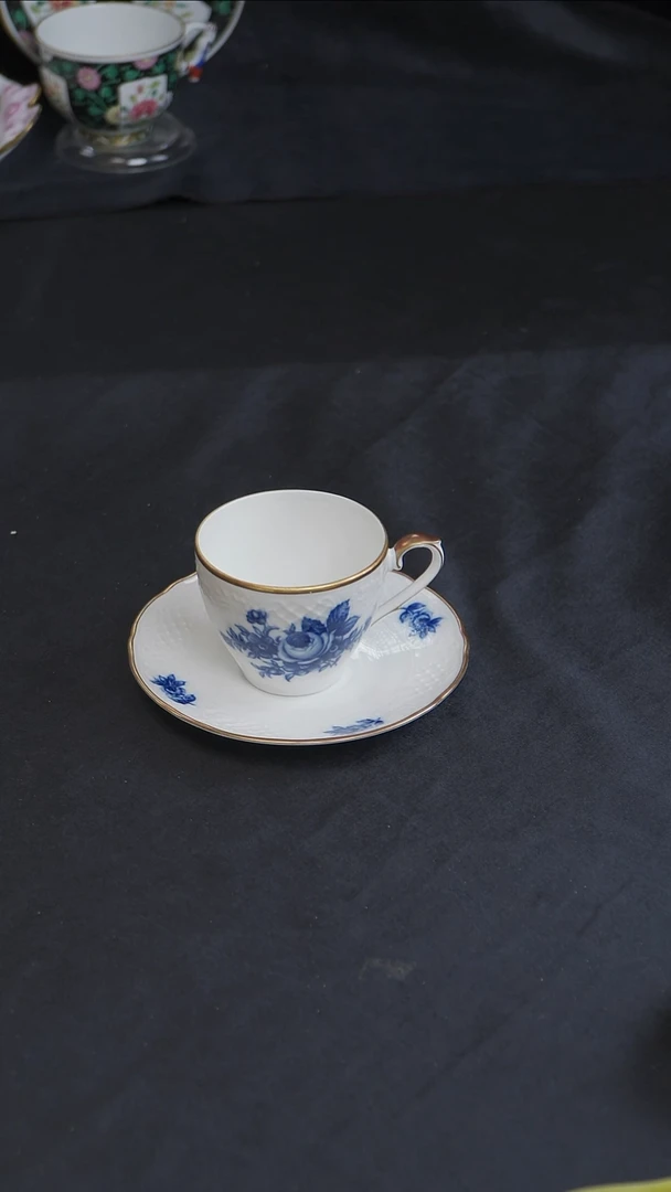 骨瓷婷婷中古器物如图所示58