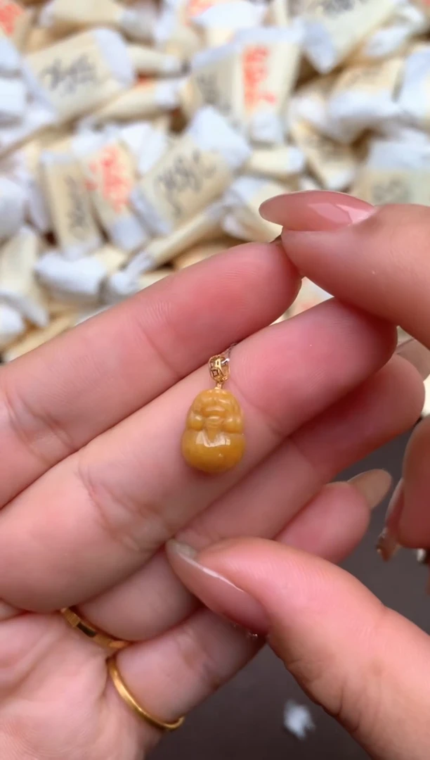 【闪购商品】翡翠挂件18K金镶嵌  —    