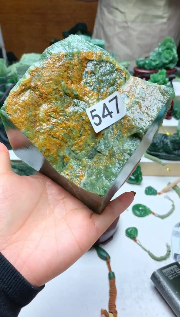 未镶嵌和田玉摆件1