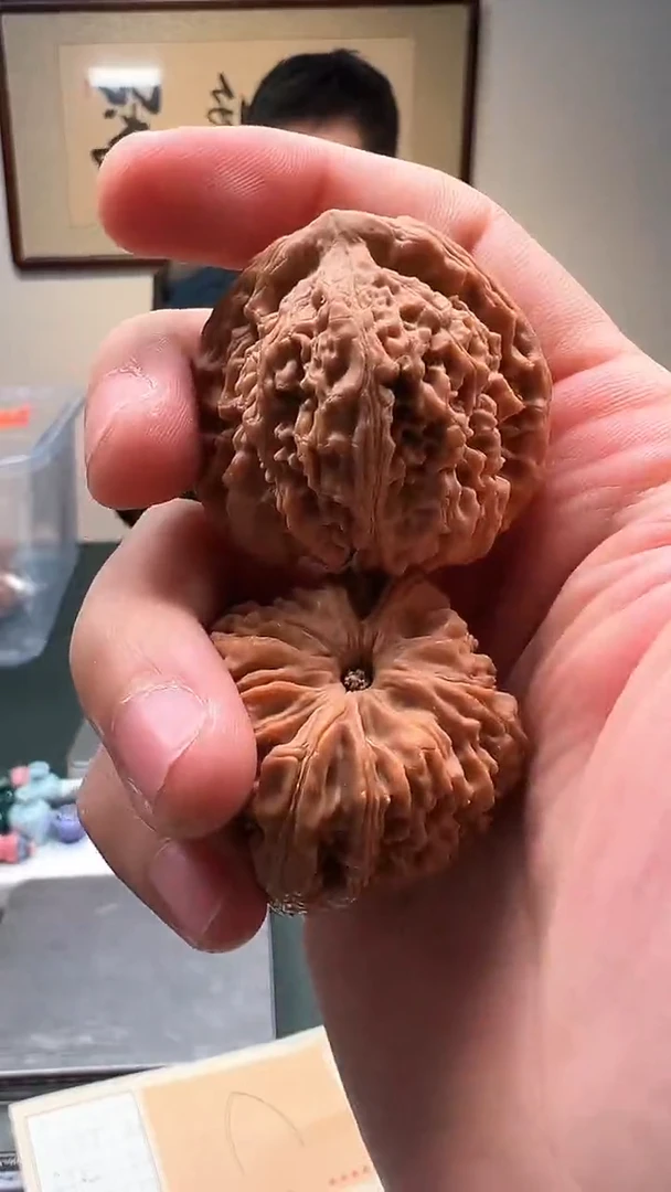 把件文玩核桃姜****️41mm+ 南疆石1对 35号