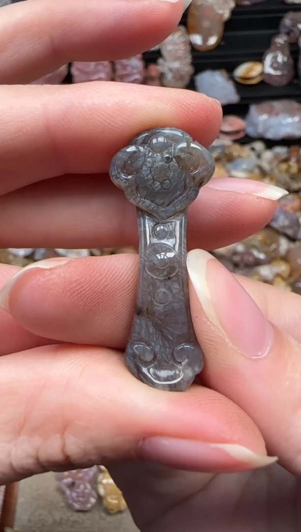 颈饰未镶嵌硅化珊瑚（珊瑚玉）408