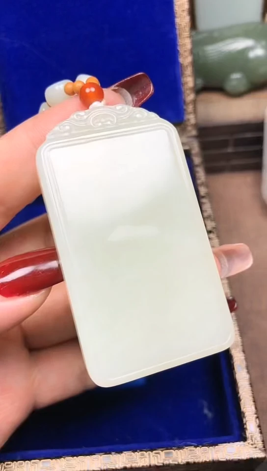 【闪购商品】和田玉颈饰未镶嵌菲菲