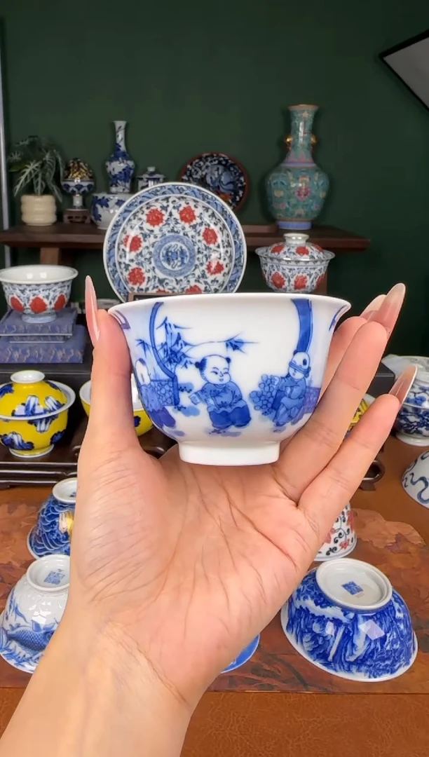 杯福利。  青花童子。超薄撇口杯