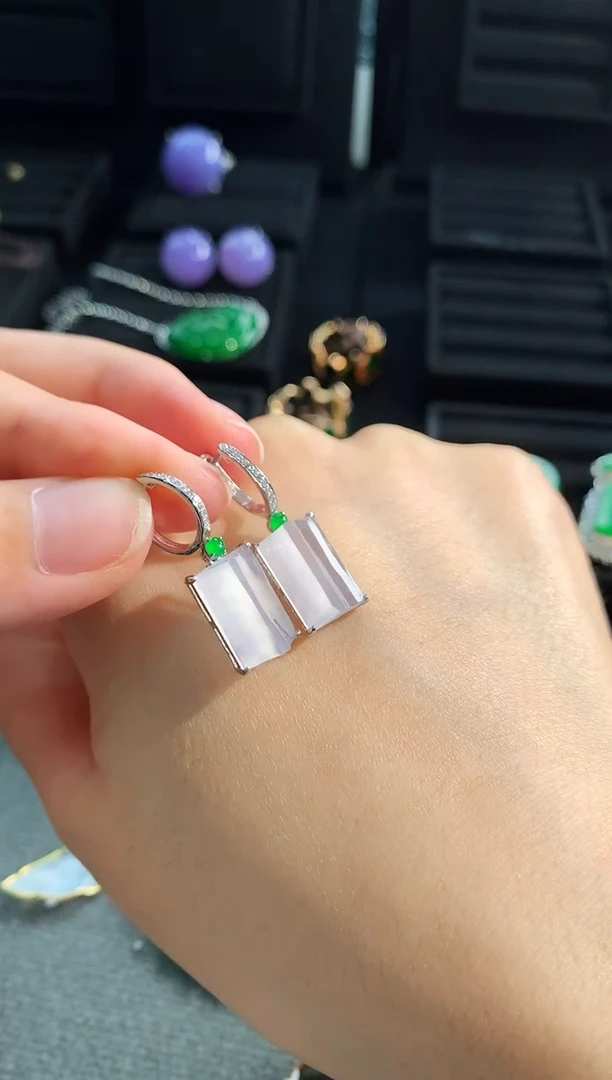 【闪购商品】翡翠耳饰18K金镶嵌耳饰