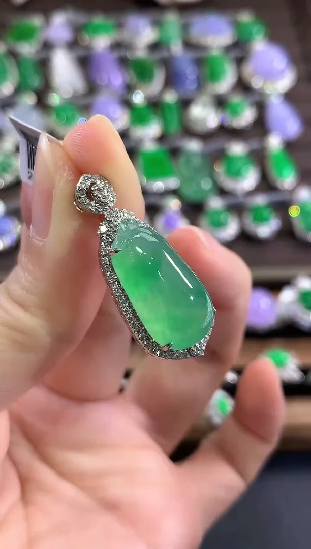 吊坠(不含链)18K金镶嵌翡翠f7