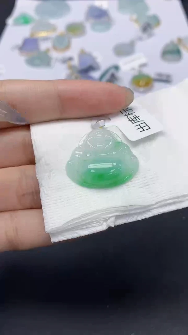 翡翠18K金镶嵌颈饰天然缅甸a货翡翠