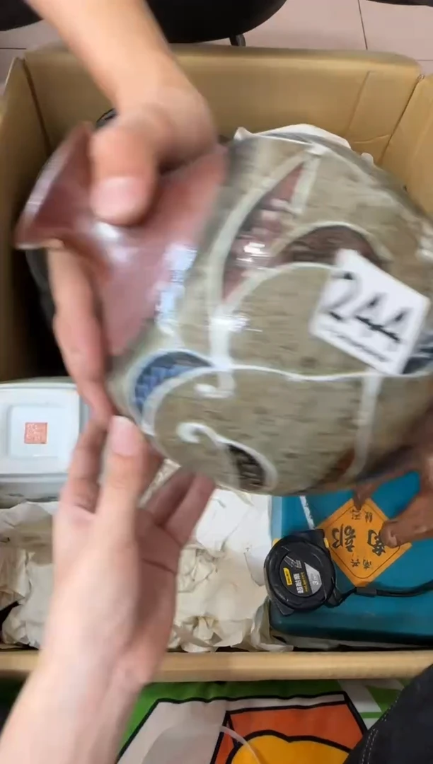其他老*哥244...中古产品谨慎参拍