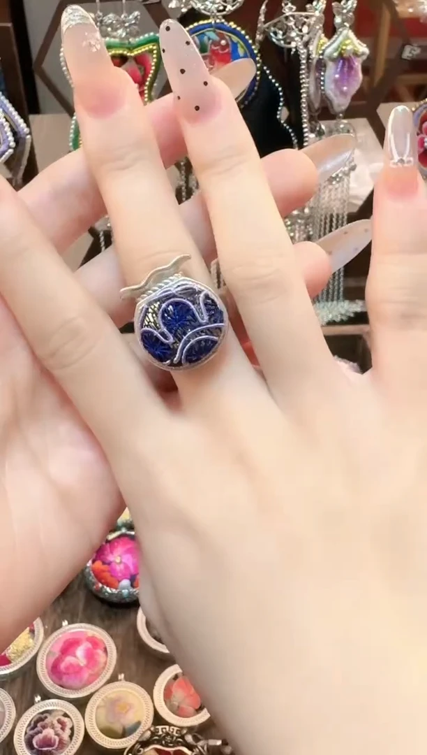 织绣云织谣民族风精美饰品   666
