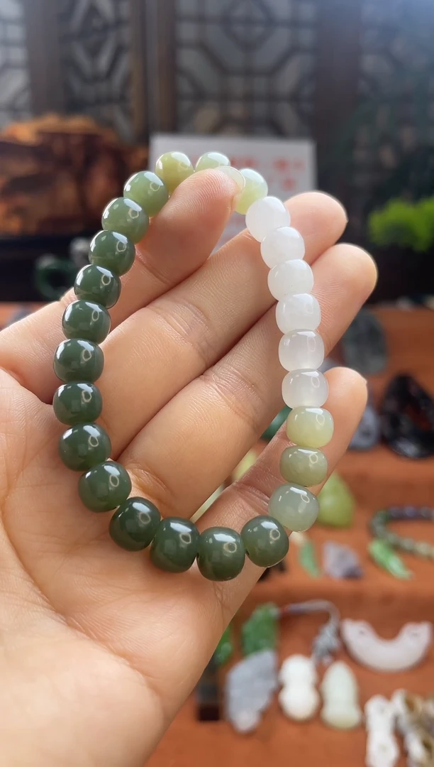 未镶嵌手链和田玉青海料湖水渐变手串带证书