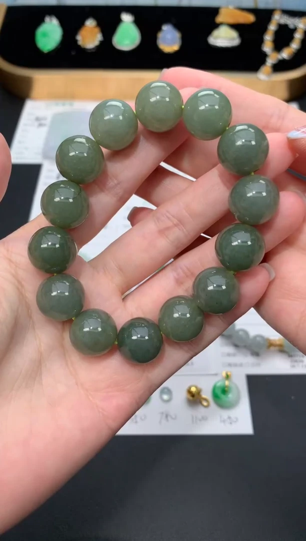 未镶嵌定制翡翠48小时鉴赏期 退货不扣服务费