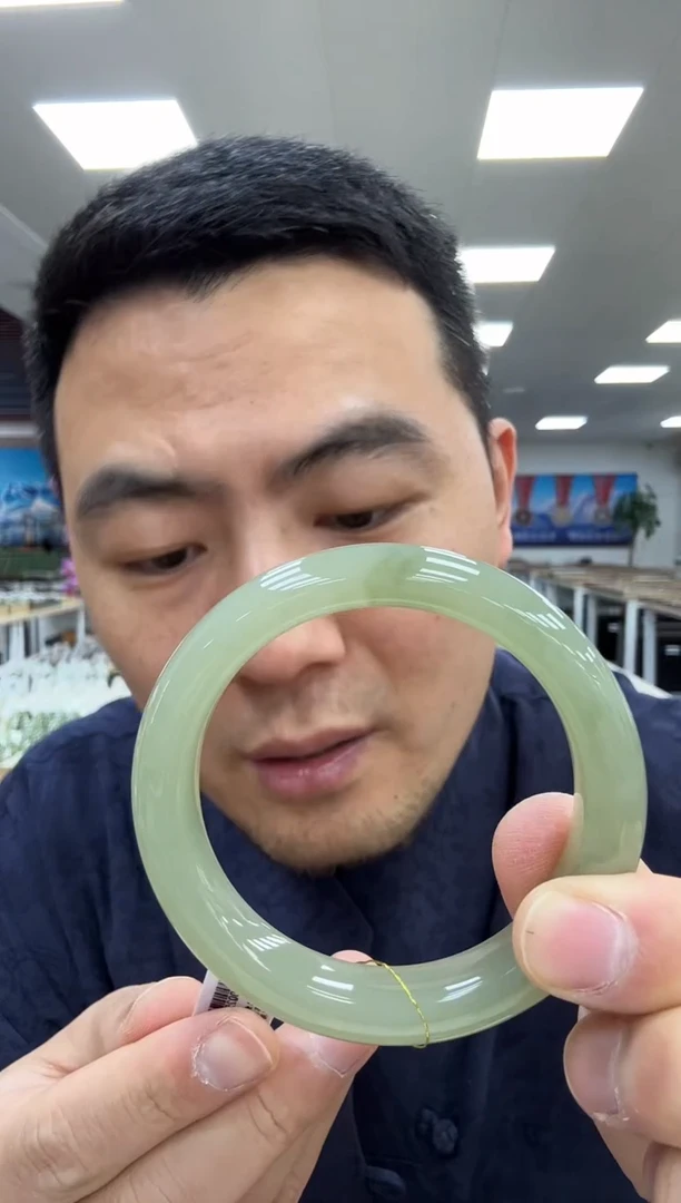 未镶嵌手镯和田玉57+  061