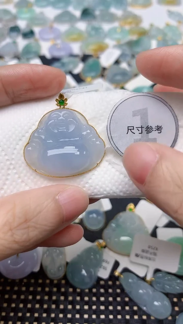 颈饰18K金镶嵌翡翠天然缅甸A货翡翠