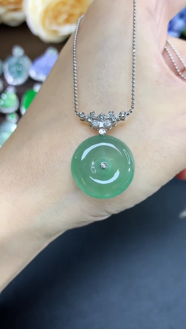 套链18K金镶嵌翡翠99|9800