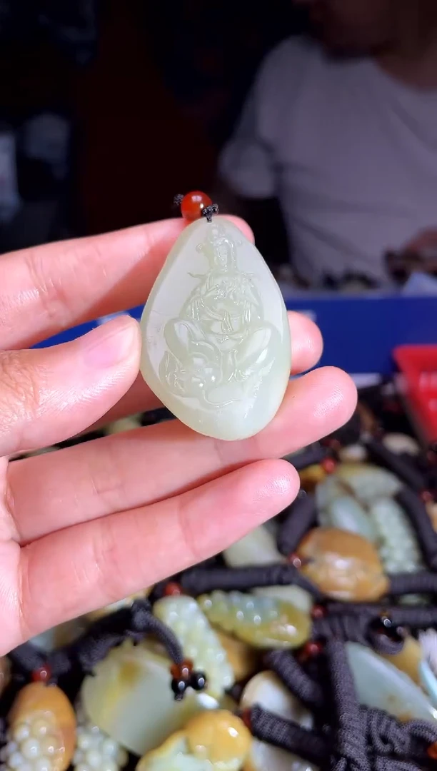和田玉未镶嵌挂件1