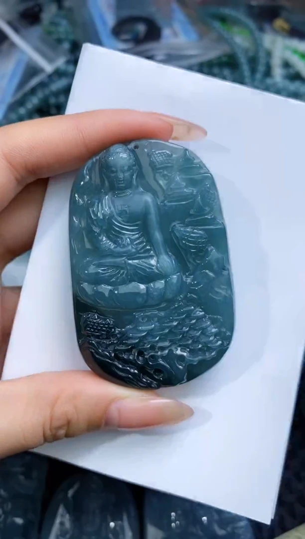 【闪购商品】翡翠颈饰未镶嵌