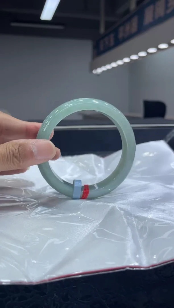 未镶嵌手镯翡翠4