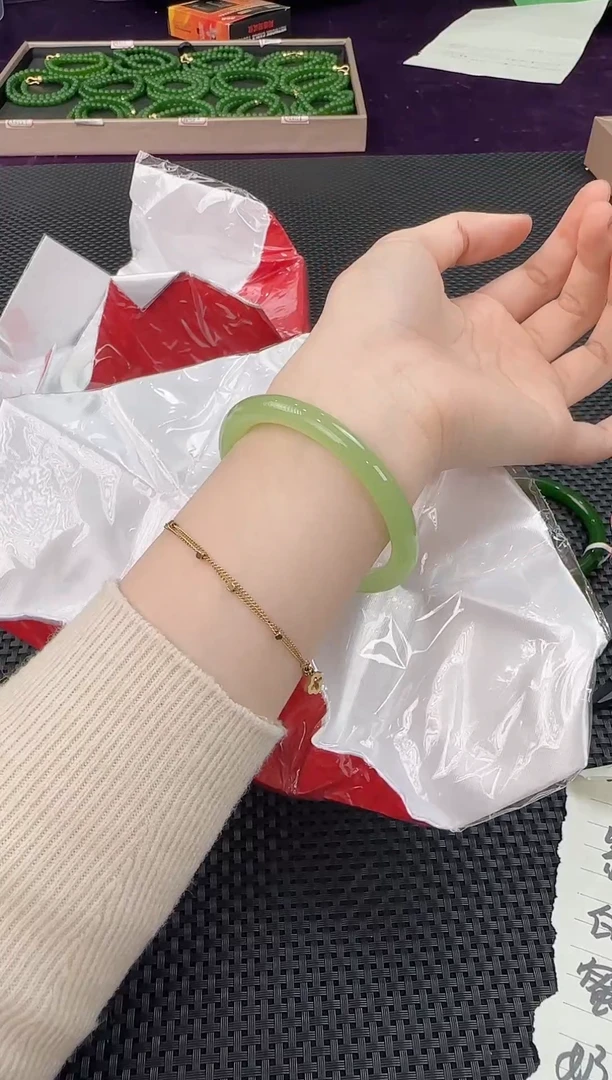 未镶嵌手镯石英质玉手镯圈口58