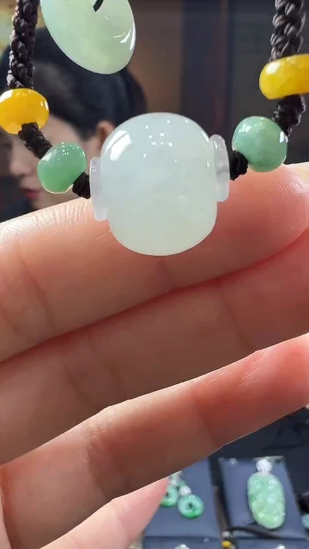 未镶嵌挂件翡翠路路通套绳