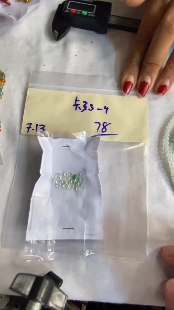 定制翡翠未镶嵌天然缅甸翡翠多样性