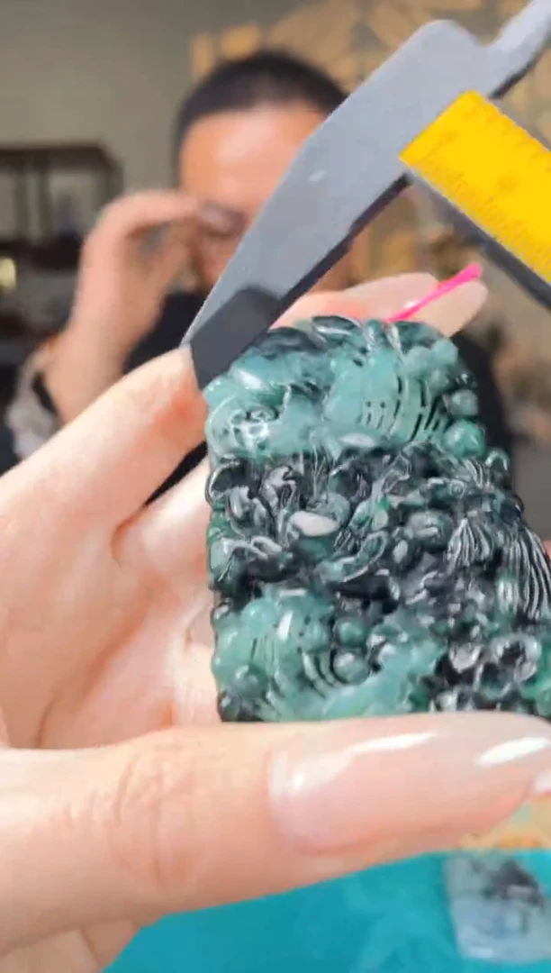 【闪购商品】定制翡翠未镶嵌翡翠吊坠