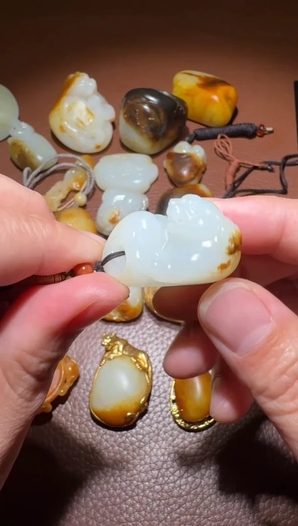 未镶嵌和田玉挂件枫*和田玉