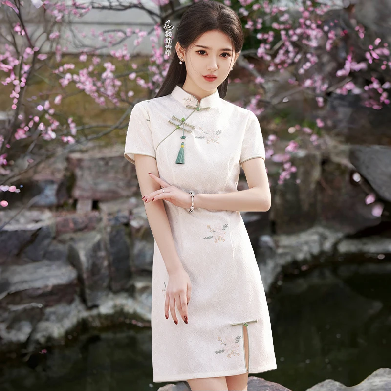 改良旗袍女短款小个子显瘦夏季新款高档蕾丝绣花新中式改良连衣裙