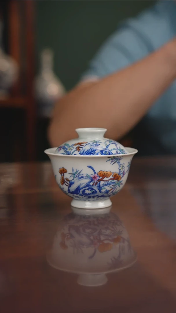 空山明月新派斗彩