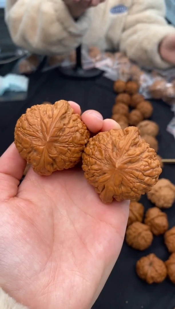 【闪购商品】文玩核桃把件龙鼎47-u355